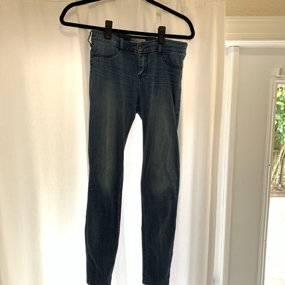 Abercrombie Kids Size 16 skinny jeans - Picture 1 of 4